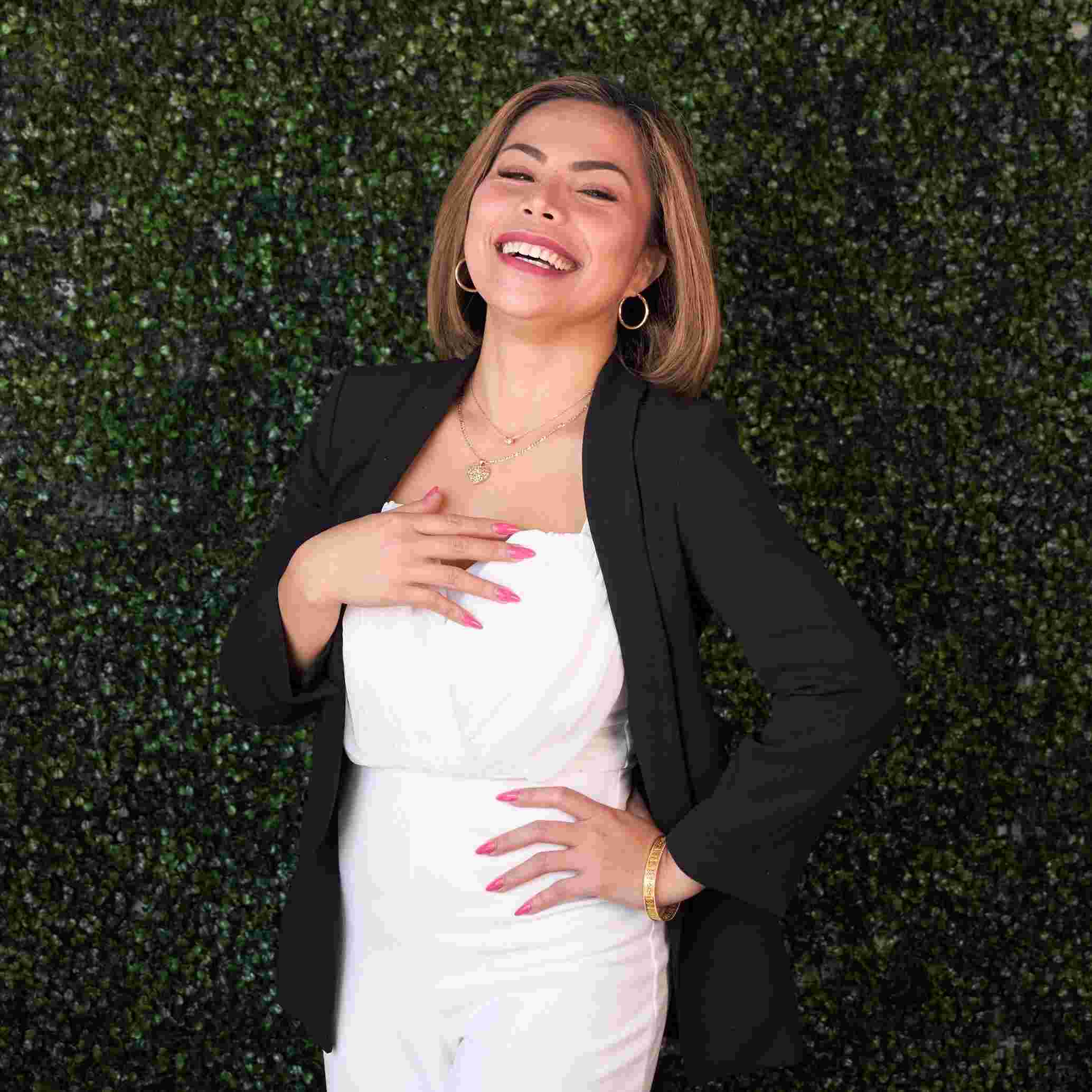 Permanent Makeup Artist, Hair Stylist Edna