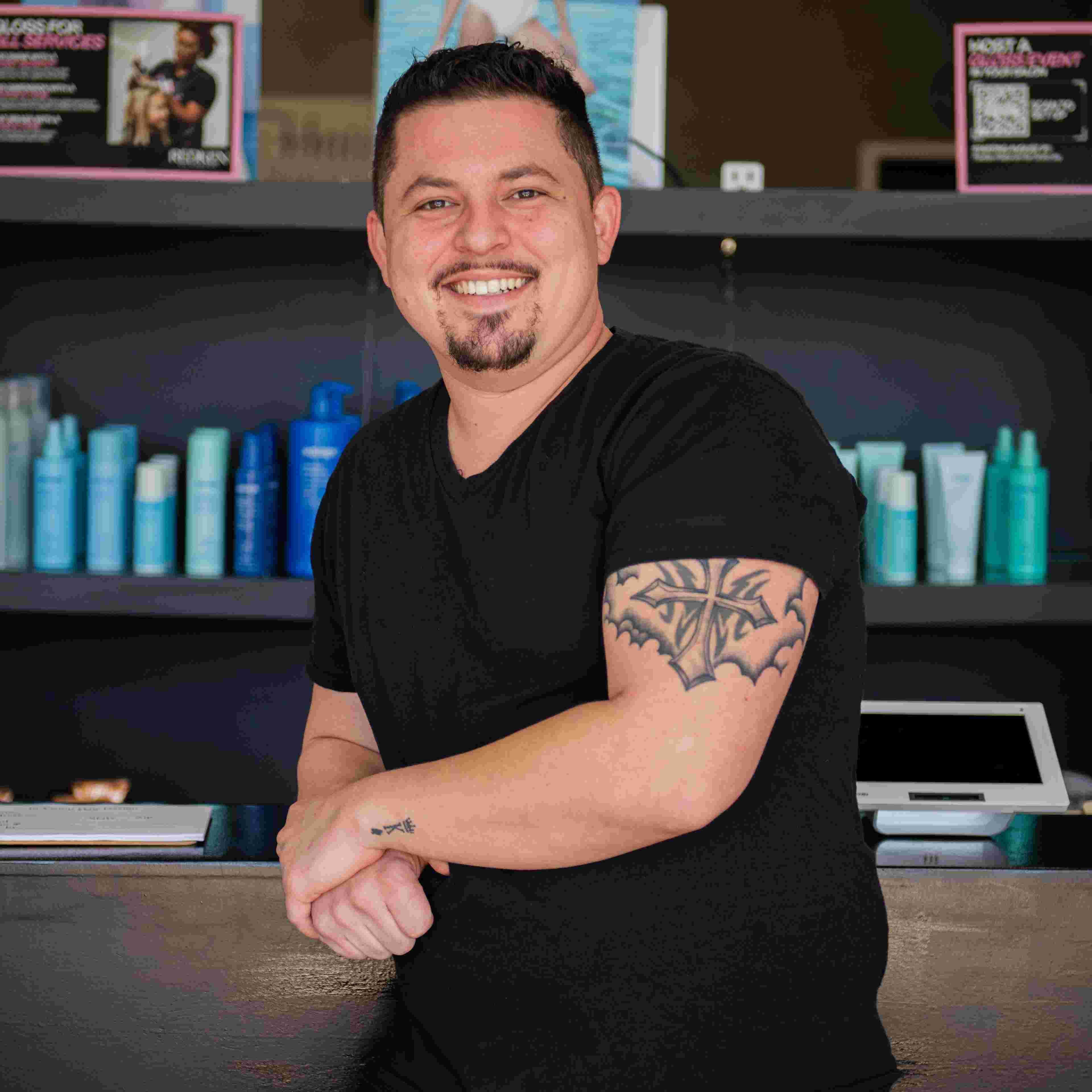 Master Stylist Jose Jr.